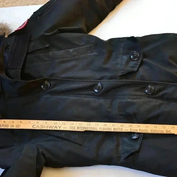 Authentic Canada Goose Jacket - Picture 8 of 16